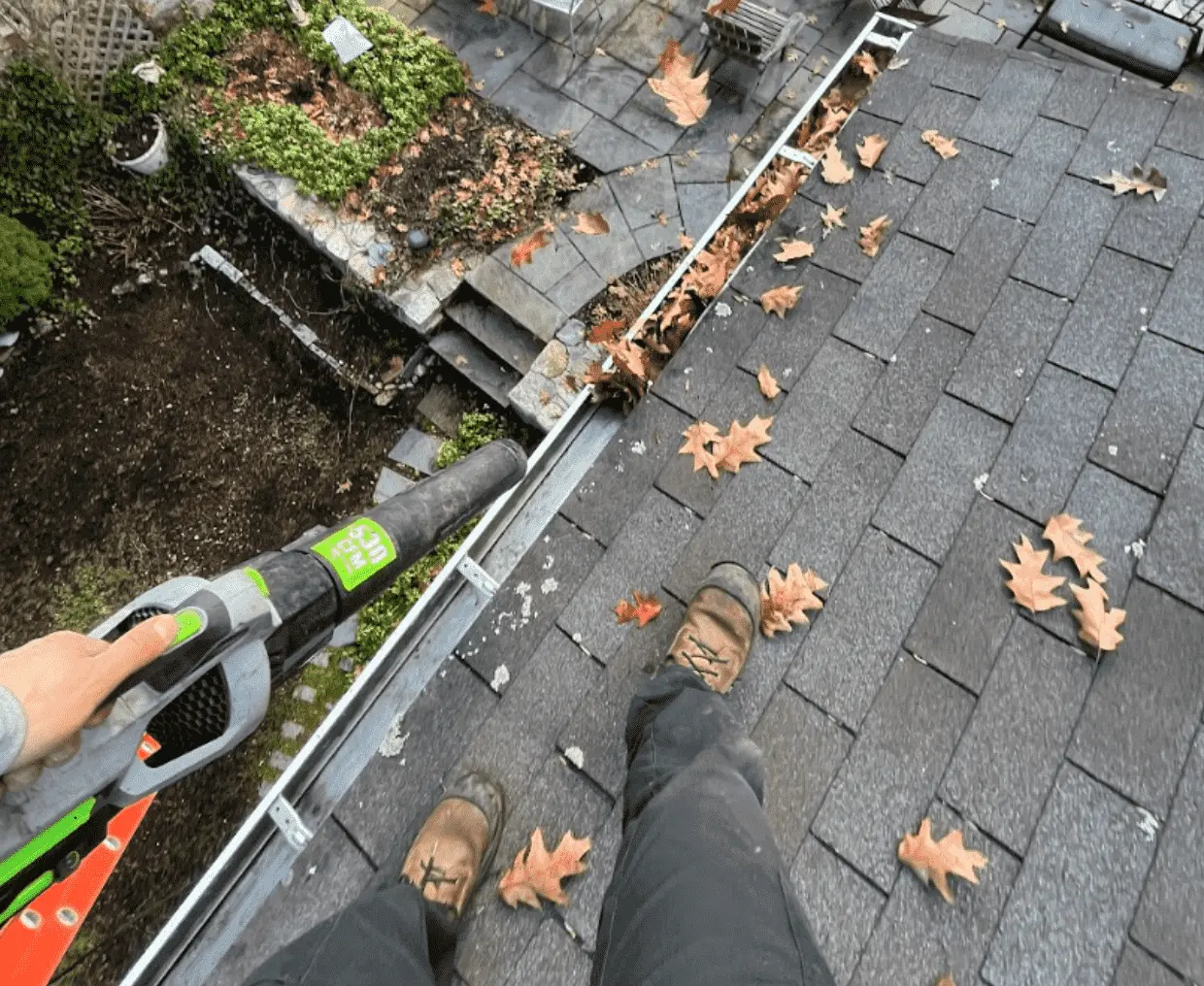 Gutter Cleaning service in Cleveland, OH